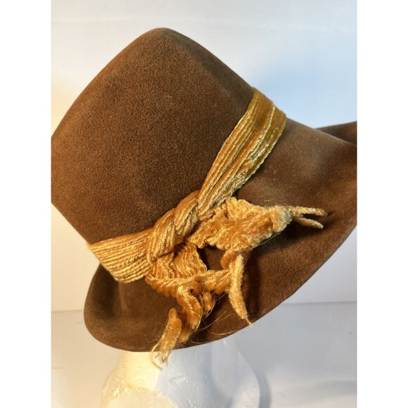 Vintage Jan Leslie Brown Ladies Church Hat Velour Boho Mod Theater Cosplay READ